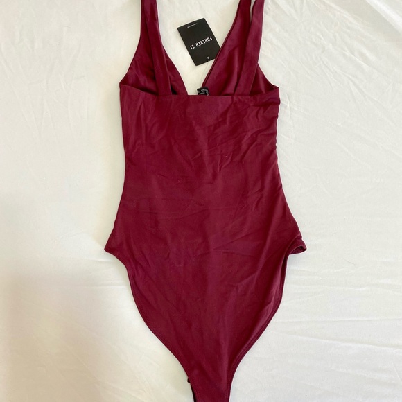 Burgundy bodysuit - Picture 2 of 2